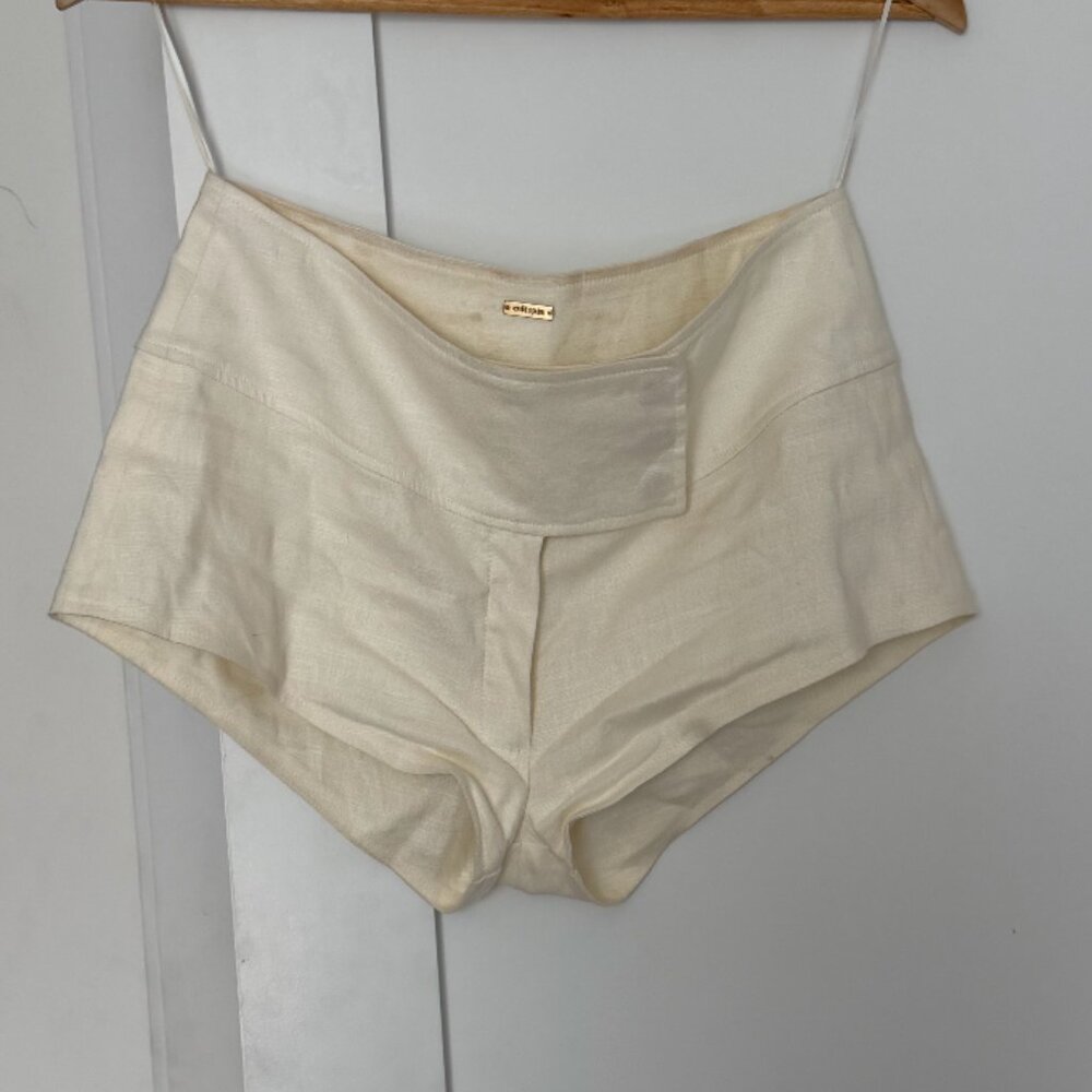 Cult Gaia Denny Linen Micro Mini Shorts (Off White, 0) - Picture 5 of 8